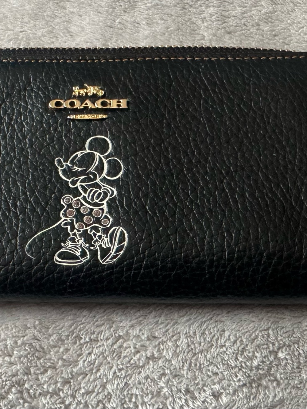 Coach X Disney Minnie Mouse Wallet